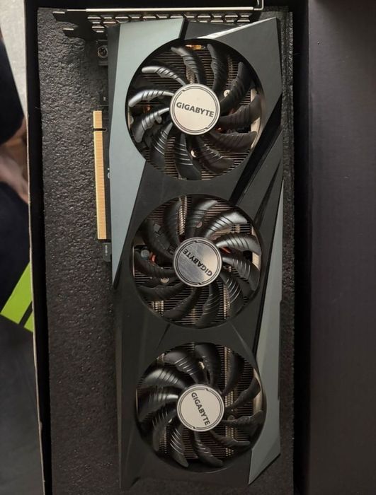 Placa video Nvidia Rtx 3060ti 8gb gigabyte