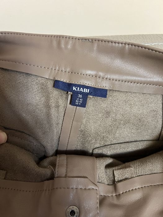 Pantaloni piele ecologica