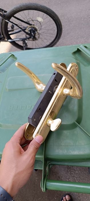 Ручка двери межкомнатные