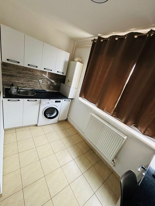 Ap o Camera Vând / Închiriez 350€ Lună