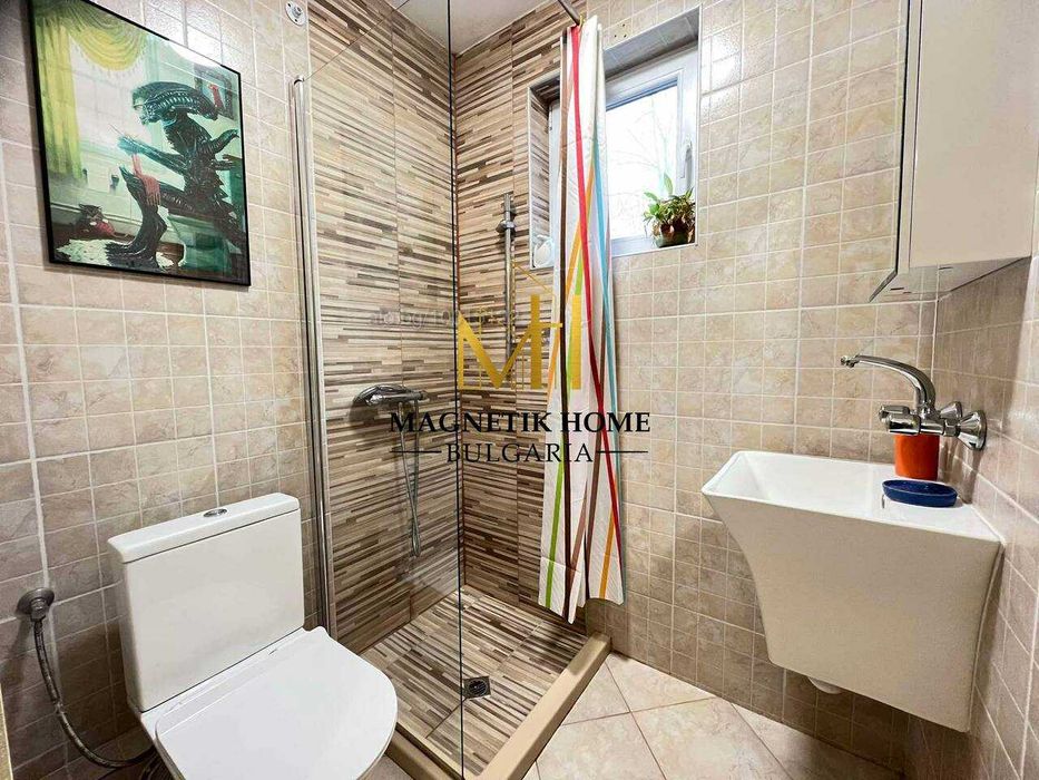 Дава се под наем Двустаен апартамент в Бургас, Лазур - 70 кв.м за 510 € - Снимка #4