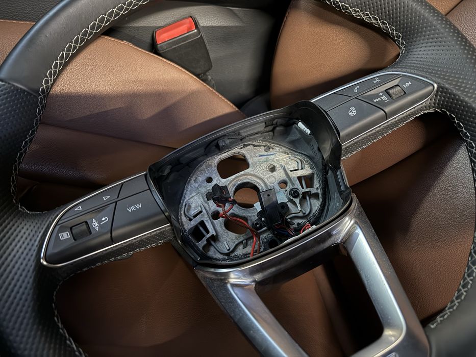 Оригинален волан Audi Q5/SQ5 2018- Подгрев и Пера