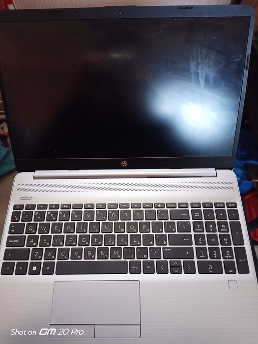 Vand leptop HP display spart funcțional