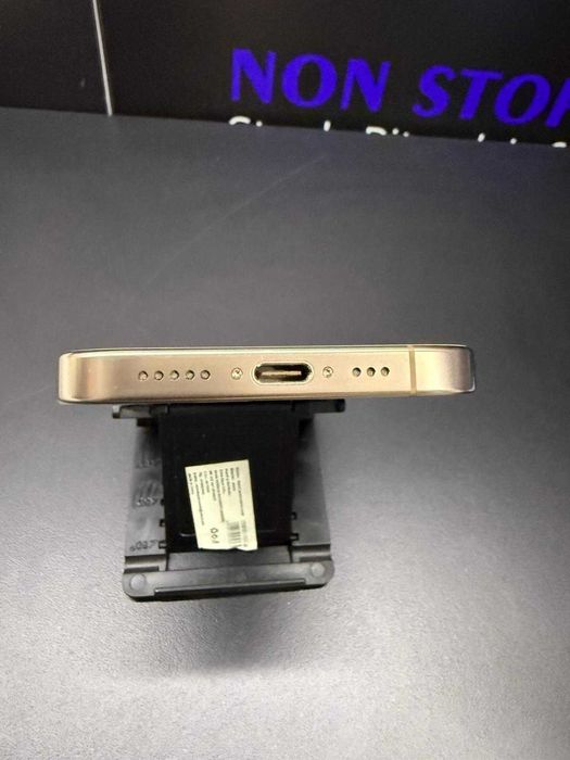 iPhone 16 Pro - 128Gb Desert Titanium