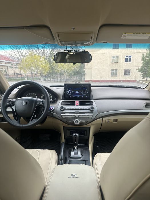 Honda Accord sotiladi