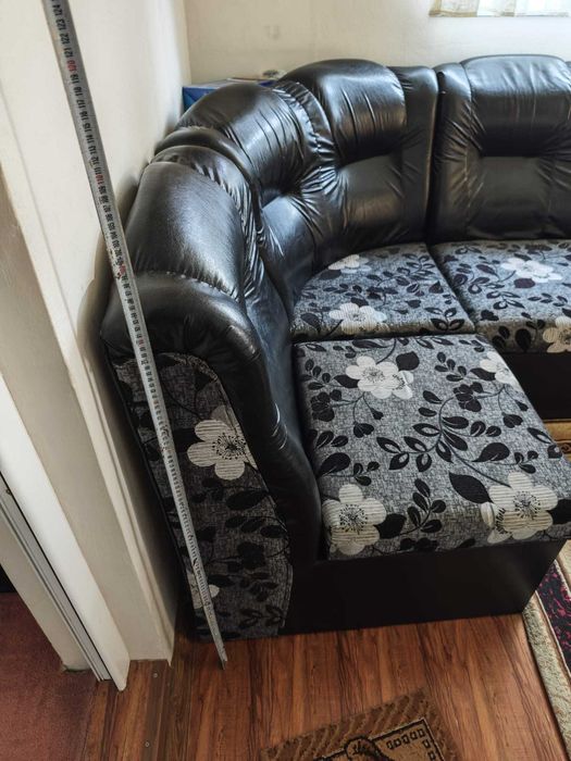 Ъглов диван за хол