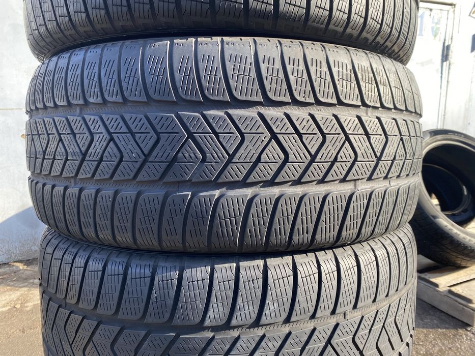 Шинв 255/55/18 комплект бу пирелли