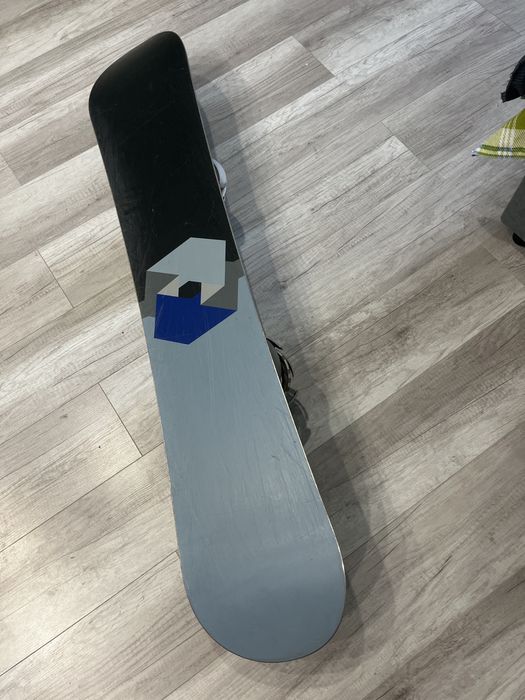 Сноуборд  BURTON