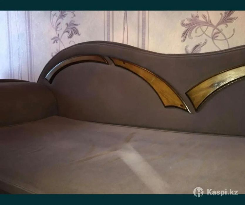Диван в хорошем состоянии