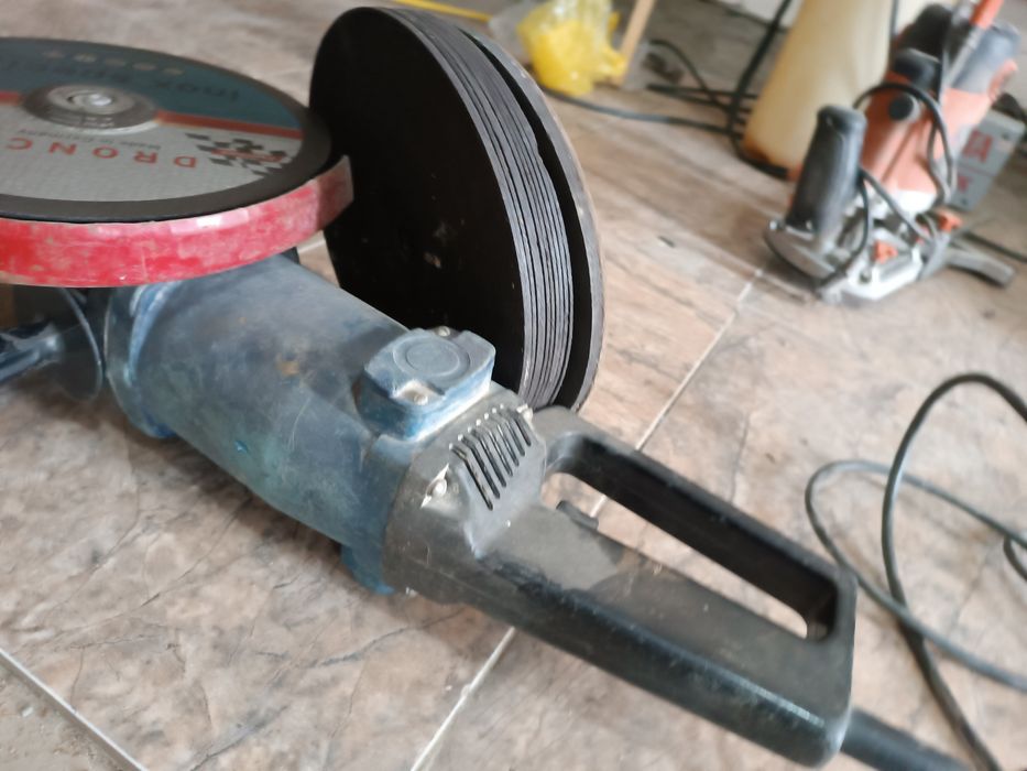 Шлифовальная  машина ф230