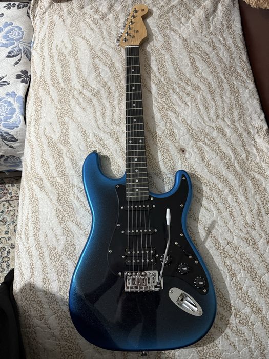 Продам электрогитару