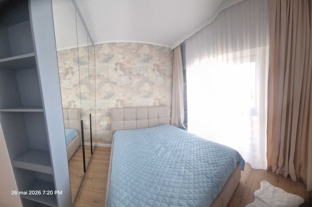 3 camere pe malul lacului, vedere superba