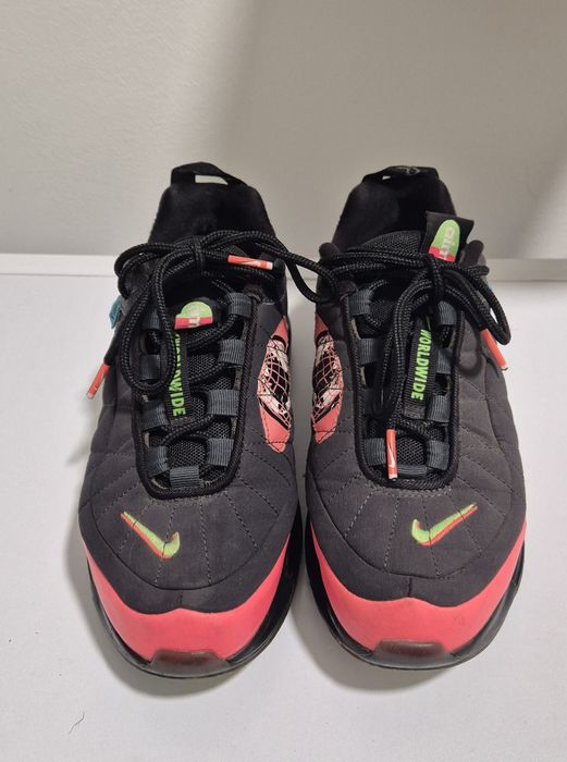 Adidasi originali Nike 720