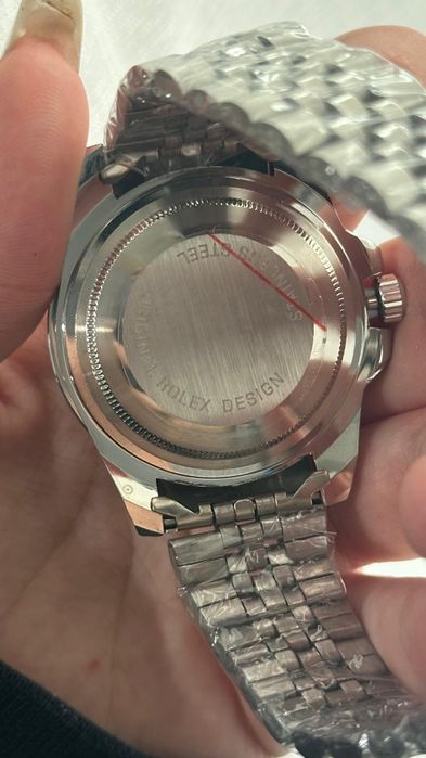 Rolex argintiu cu margini albastre