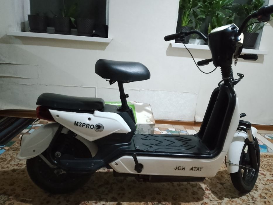 Продам электро скутер срочна продам