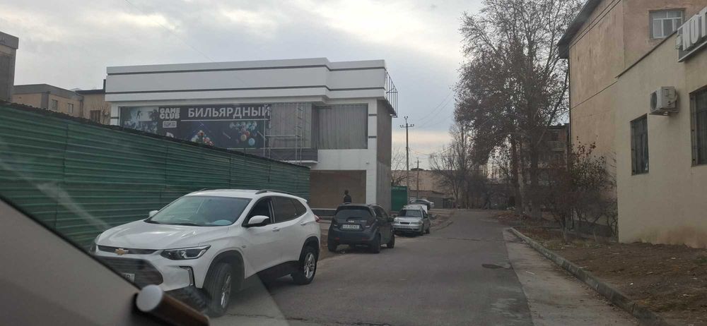 Продаётся срочно  нежилое помещения