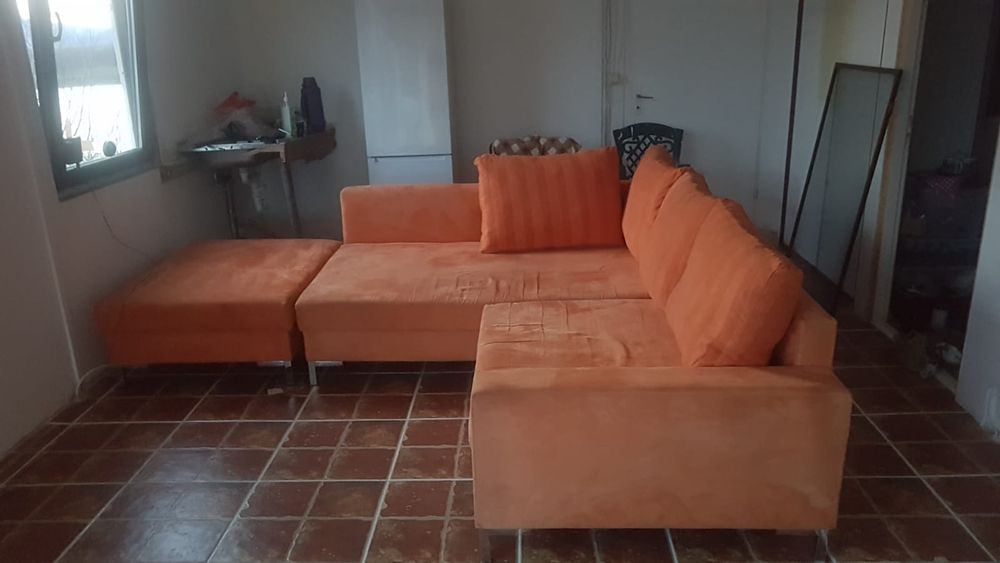 Vând colțar în stare buna
