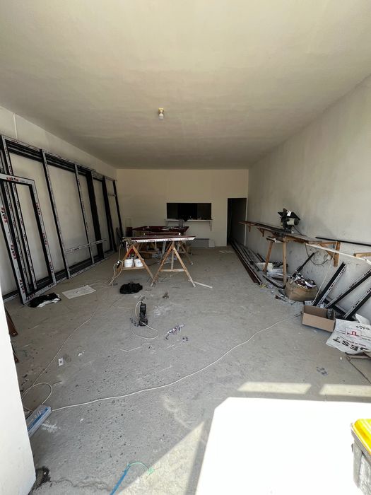 yangi nishon tumani yul yoqasida dukon sotiladi 2etaj