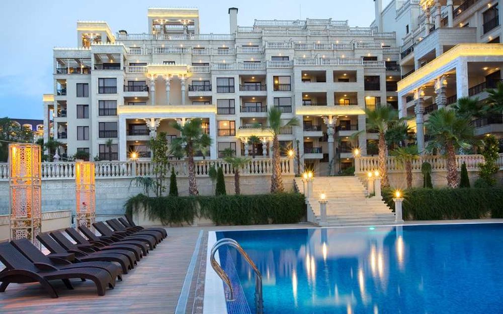Продава се Четиристаен апартамент в к.к. Златни пясъци - 215 кв.м за 830 €/кв.м - Снимка #23