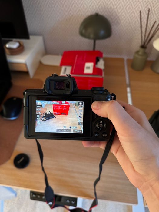 Canon EOS M50 Mark II – aproape nou + geanta cadou
