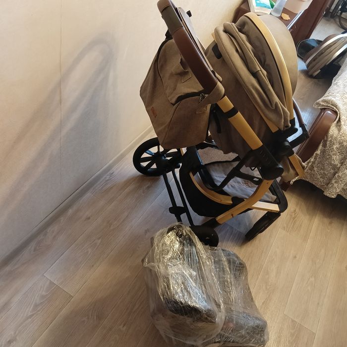 Продам детскую коляску