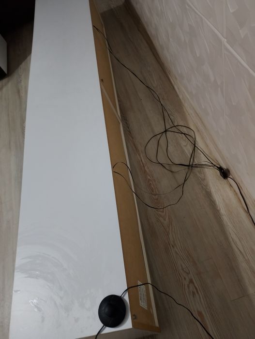 Шкаф за телевизор