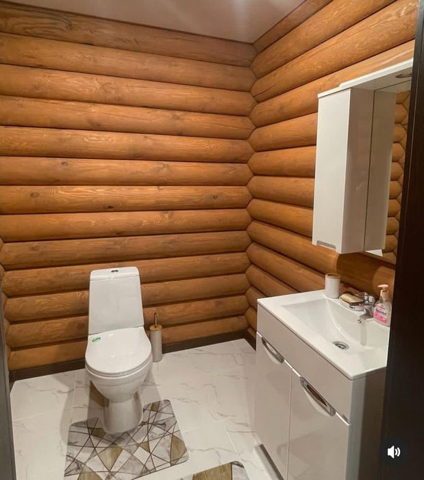 Коттедж в основном бору