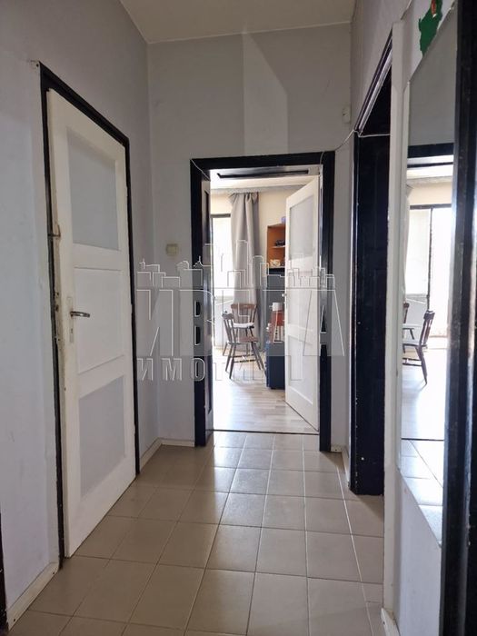 Етаж от къща в Варна-Окръжна болница площ 162