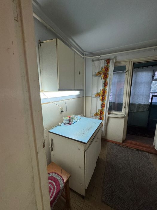 Продам трехкомнатную  квартиру