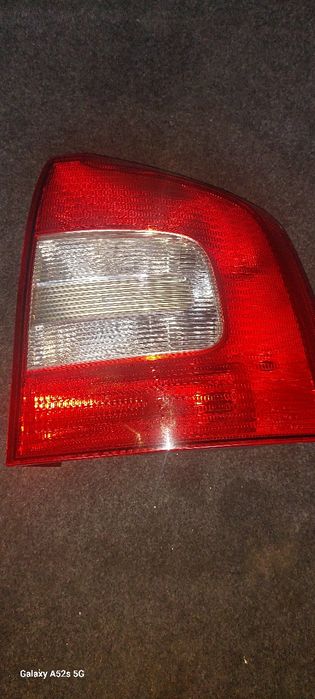 Vând stopuri pt Skoda Octavia 2, an 2009-2013 break