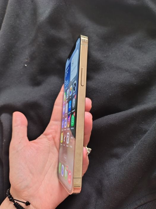 iPhone 12 pro , Gold