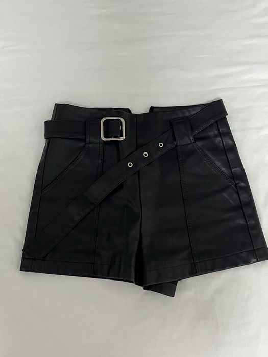 Распродаю вещи одежду