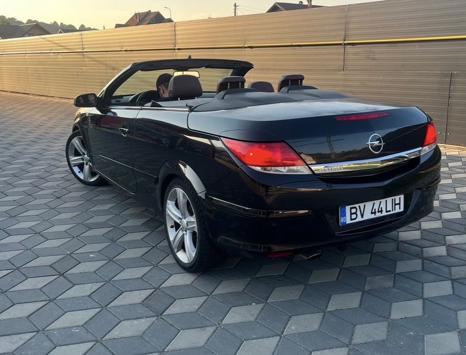 Opel Astra H TwinTop 1.6 Turbo – Cabrio – 2008