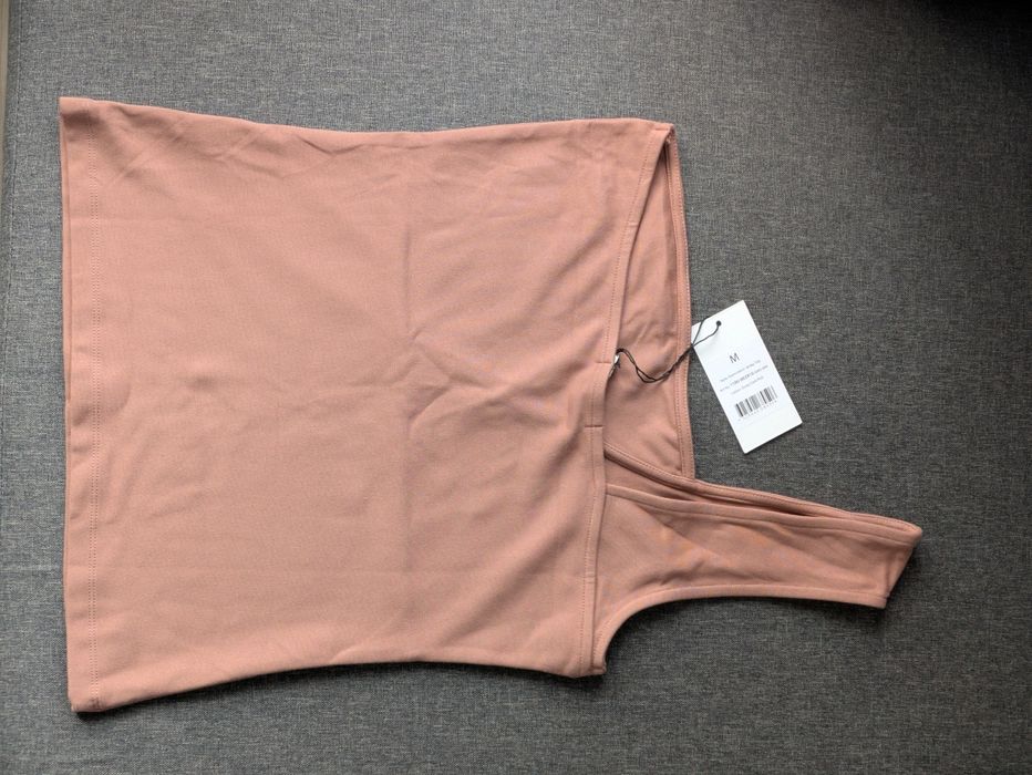 Нов потник с една презрамка NA-KD