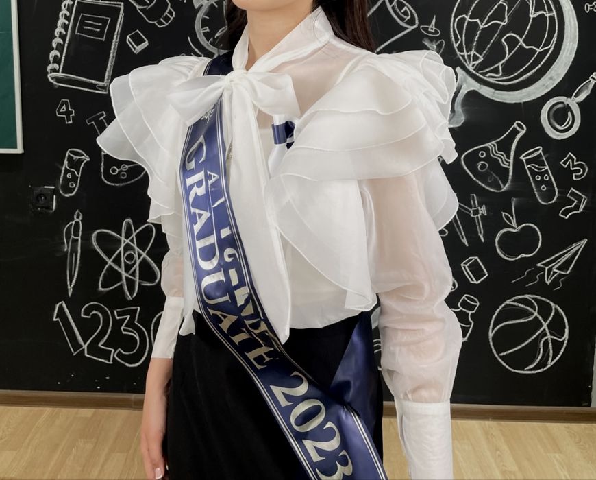 Блузка, М размер, в отличном состоянии,