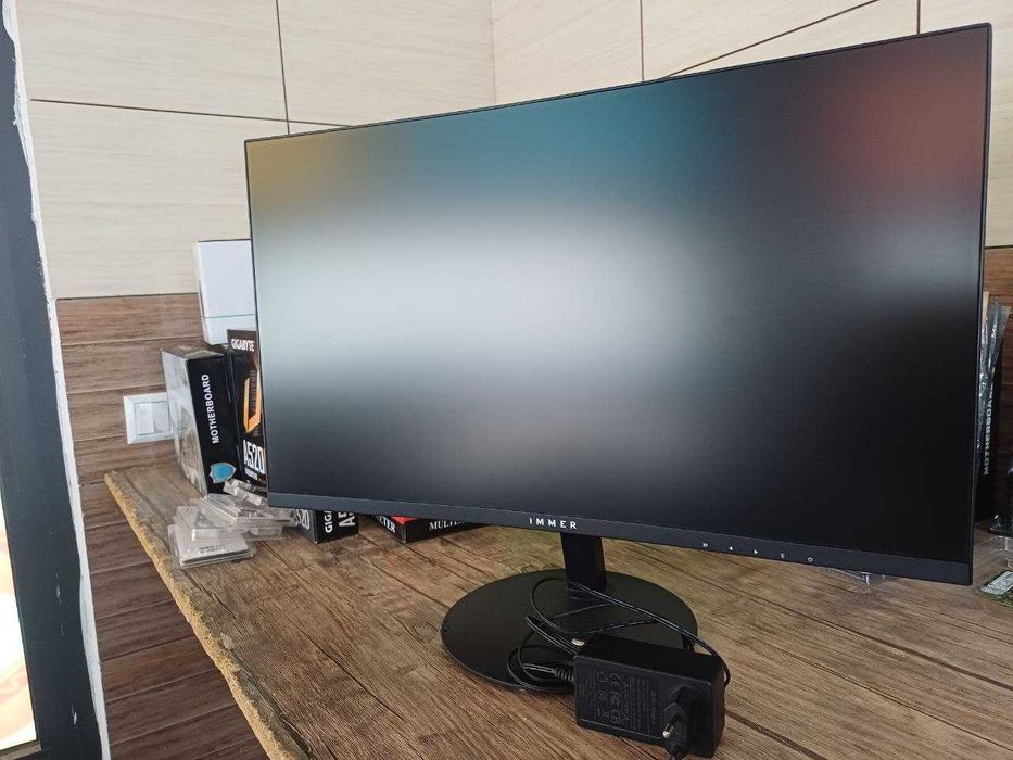 Продам монитор Immer 24" 75 Гц. Curved.
