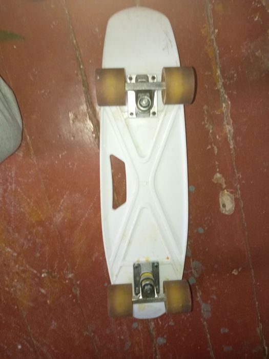 Скейборд сотилади яхши ахволи Чирчикда