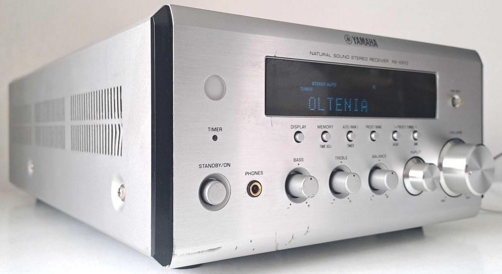 Yamaha RX-E810 Amplificator Receiver Stereo Hi-Fi Pure Direct