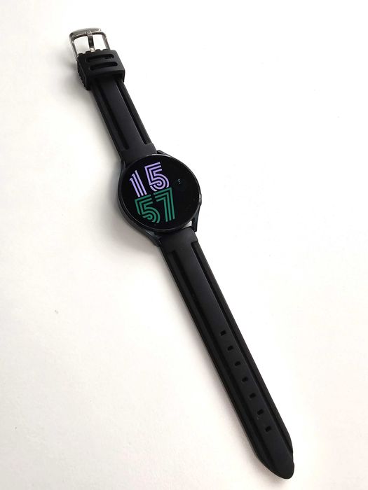 Смартчасы Samsung Galaxy Watch 4