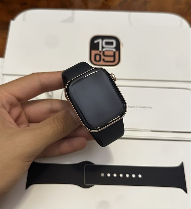 Apple watch 10/46 99% Gold