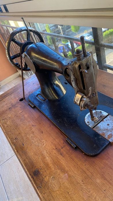 Mașină cusut Singer