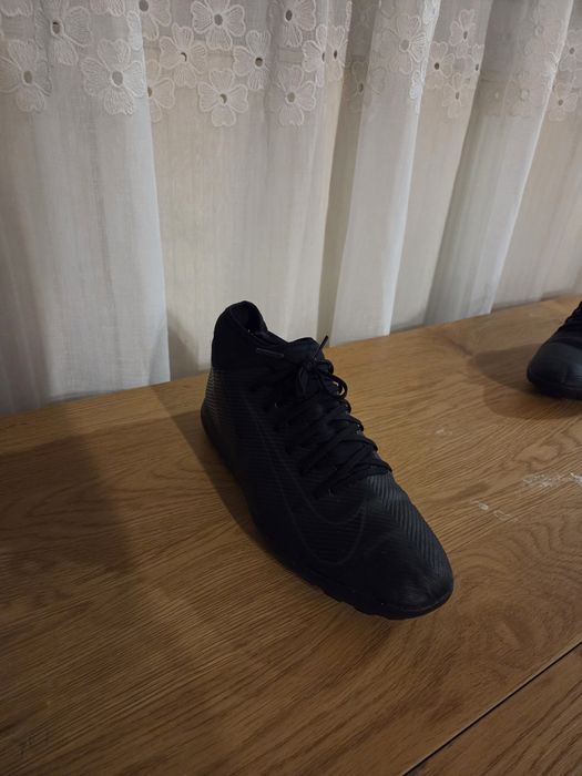 Adidasi Fotbal Nike, Mărimea 42,5