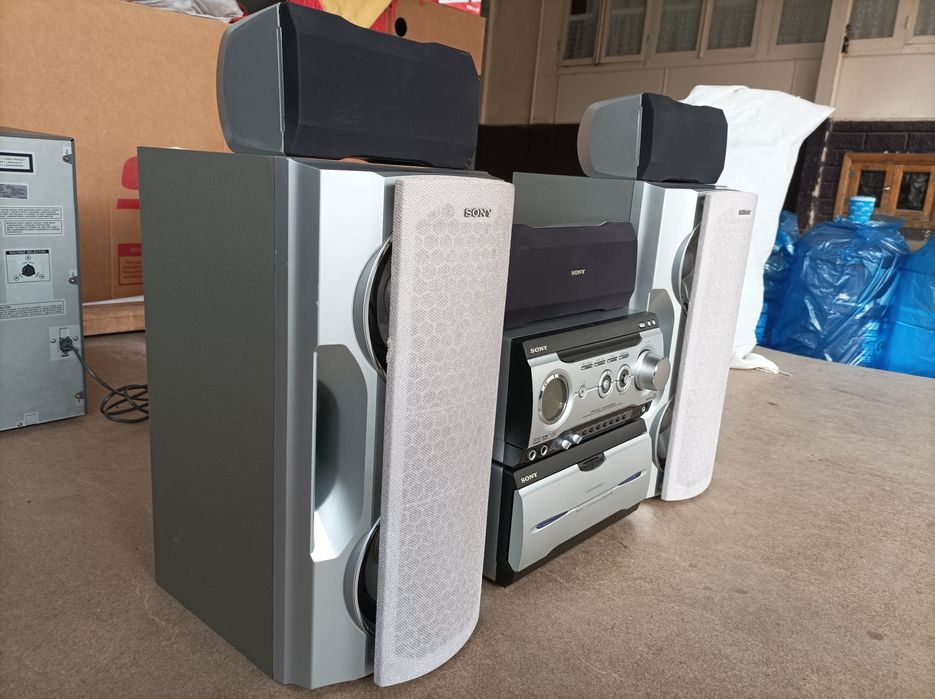 Sony  Sentr sotiladi 4400w p.m.p.o