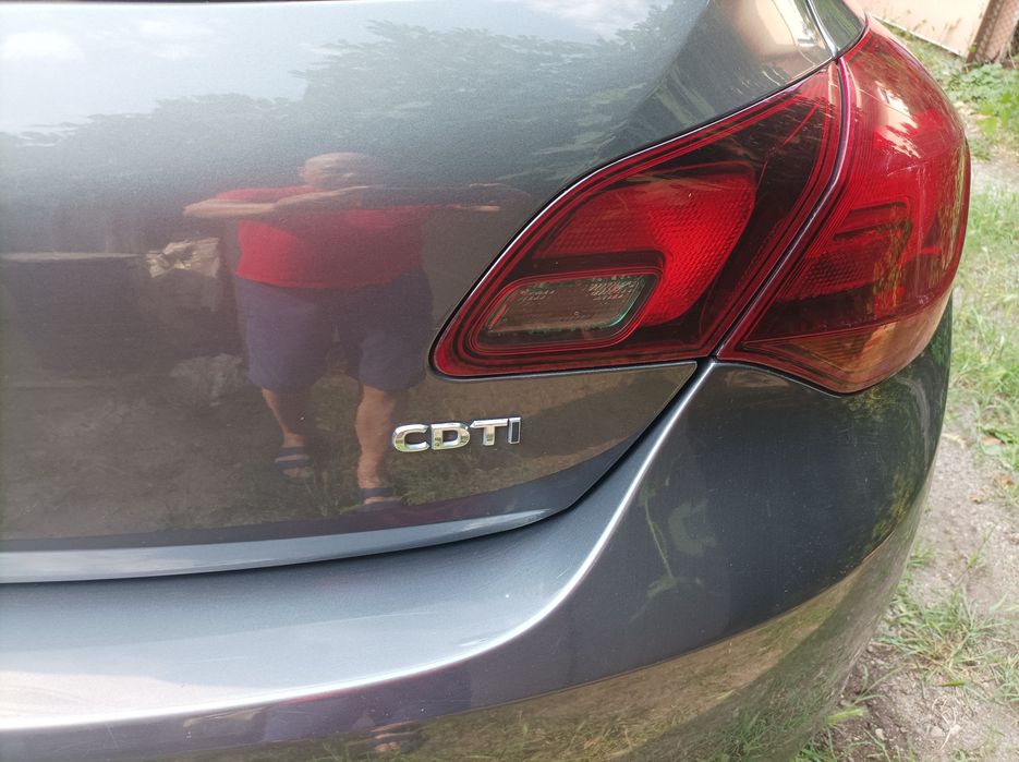 Опел Астра J DCI