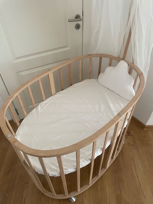 Дървена бебешка кошара