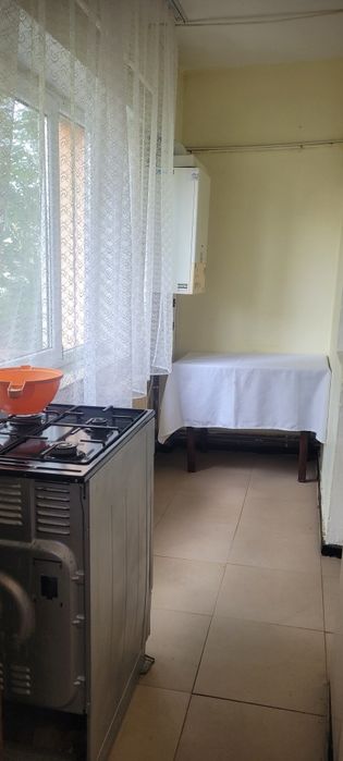 Inchiriez apartament