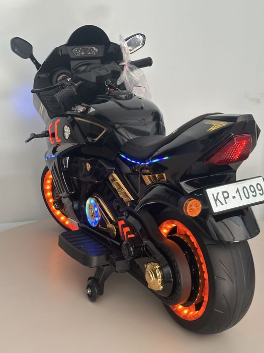 Detskiy moshina. Moto bike. Matatsikl