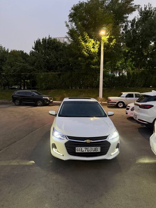 Chevrolet onix 2024 premier plus 3 ta detalda kraska bor tayyor mowina