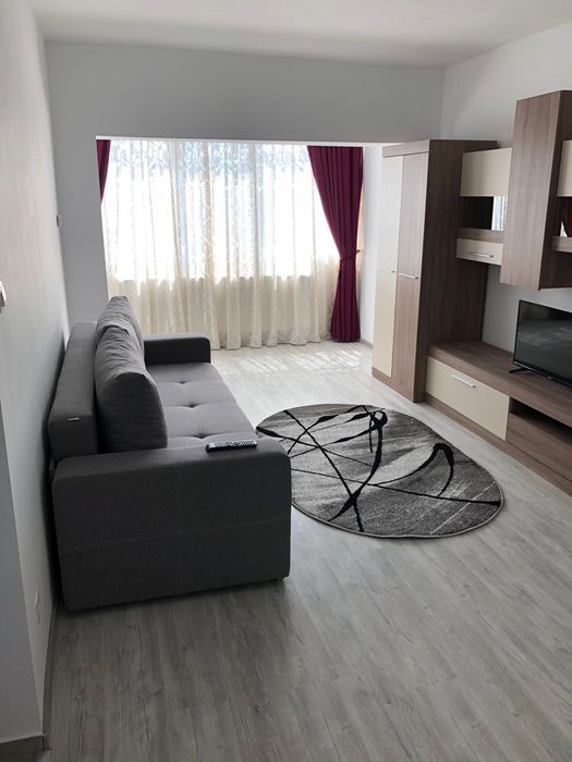Închiriez apartament regim hotelier
