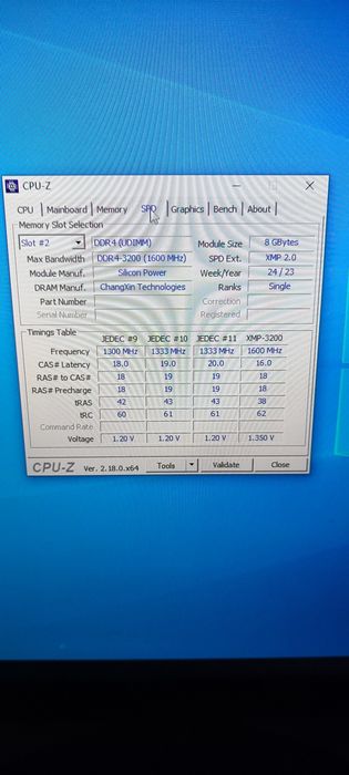 Компютър геймърски  ryzen 5600x ,rx 6600xt ,16 рам 3200mhz, захр.550+g